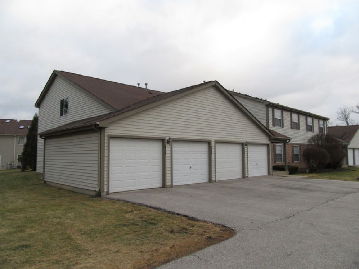 Townhomes & Condos Rented Whispering Oaks Palatine Illinois, 626 Whispering Oaks