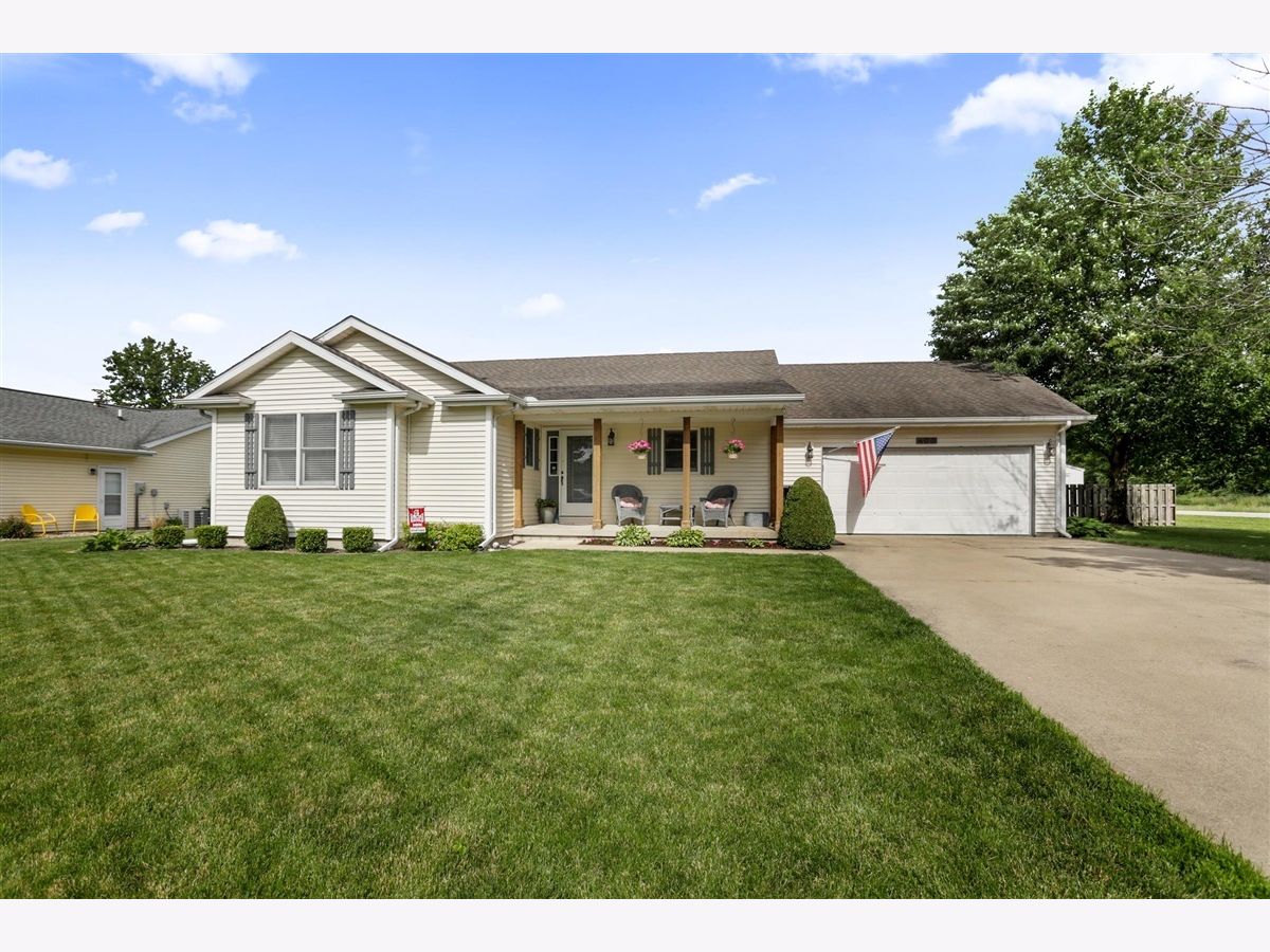 Homes Sold Crestwood St Joseph Illinois, 400 Linden