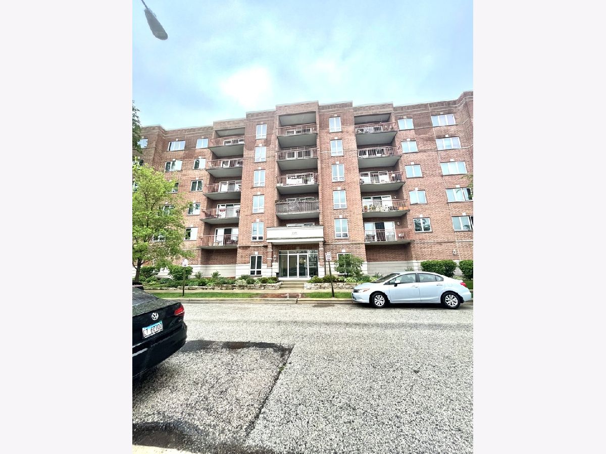 Condominiums Sold Park Laurel Des Plaines Illinois