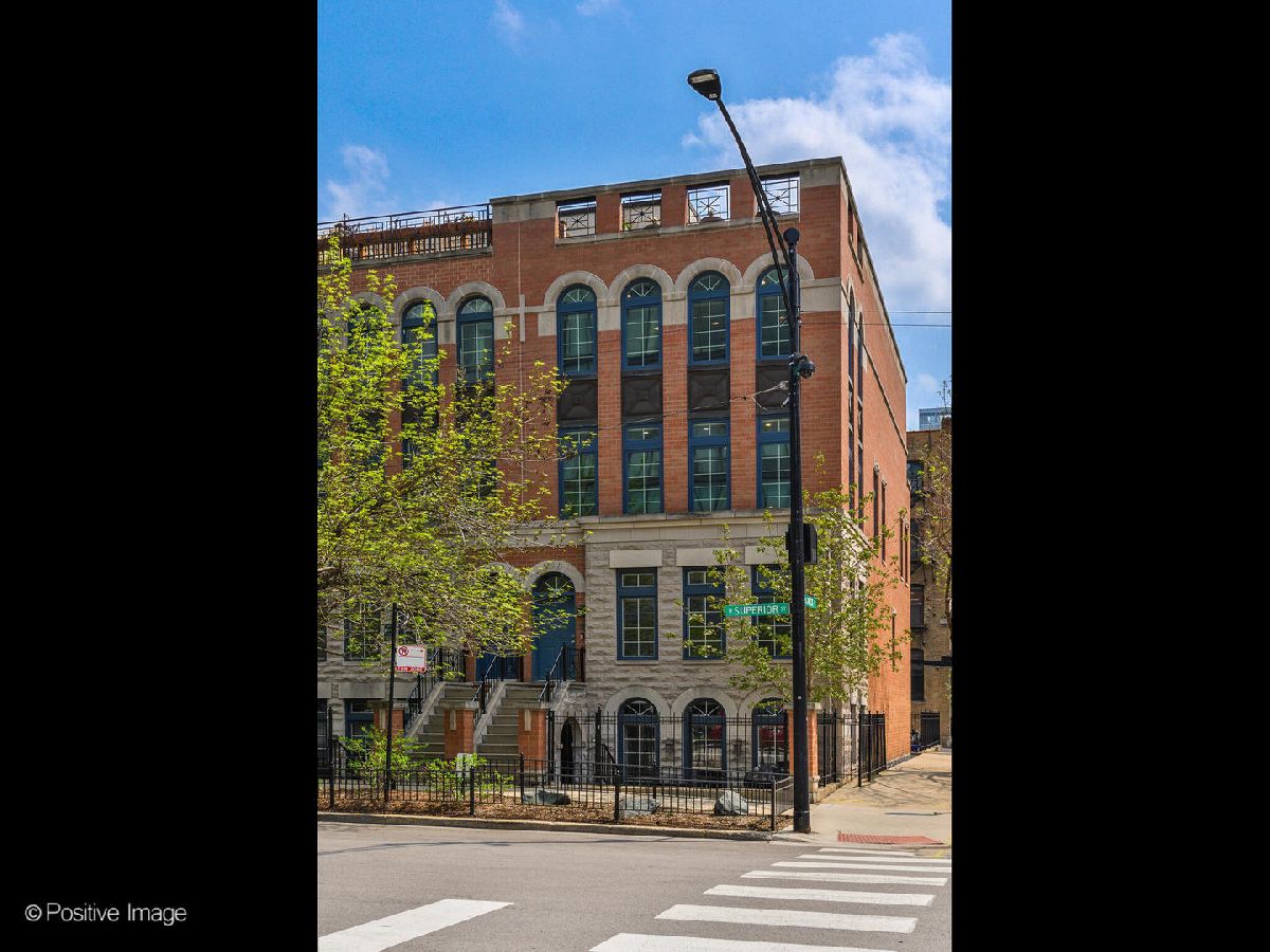 Townhomes & Condos Sold Tuxedo Park Chicago Illinois, 369 Superior
