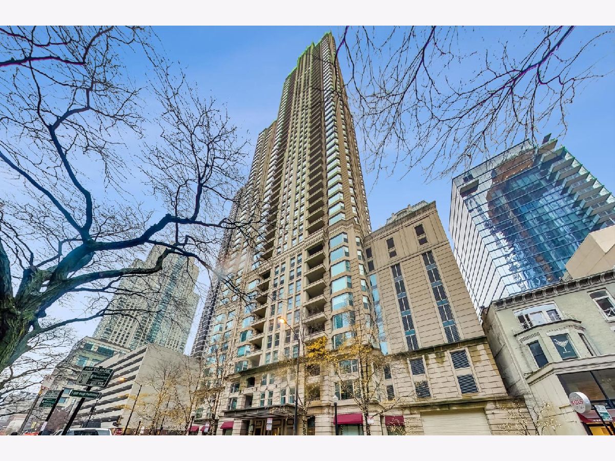 Condos & Townhomes Sold Fordham Chicago Illinois, 25 Superior