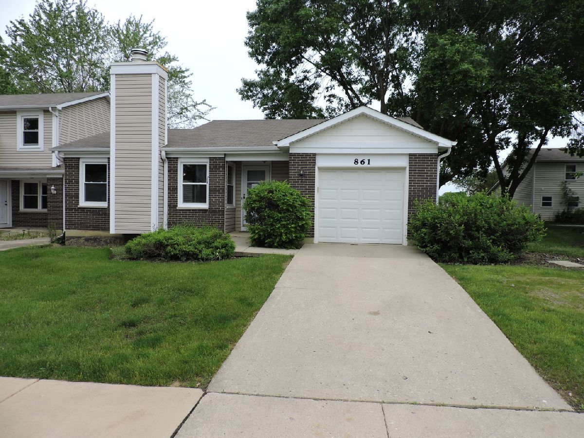 Townhomes Sold Colony Lake Schaumburg Illinois, 861 Colony Lake