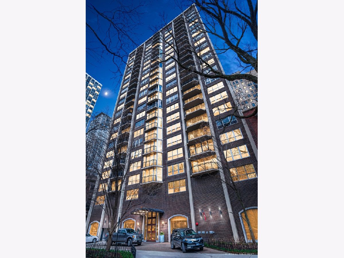 Condominiums Sold Park Astor Chicago Illinois, 1515 Astor