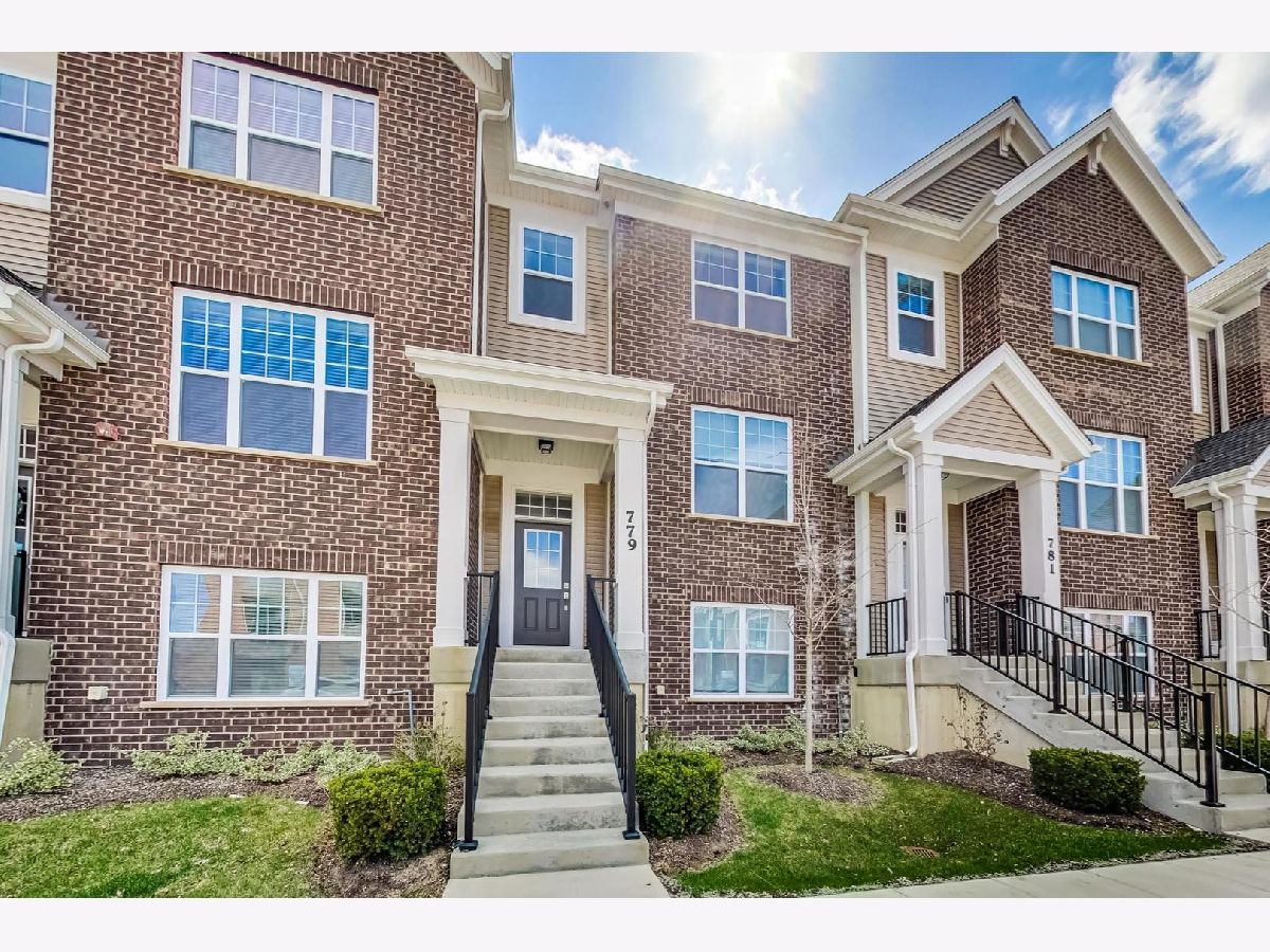 Condos & Townhomes Sold Lexington Pointe Des Plaines Illinois, 779 Lee