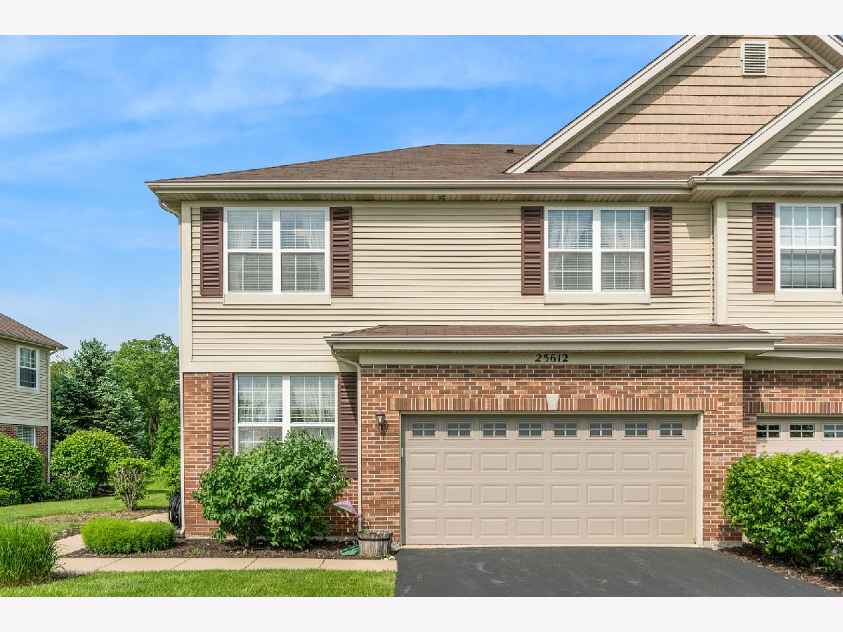Townhomes & Homes Sold Keating Pointe Channahon Illinois, 25612 Keating