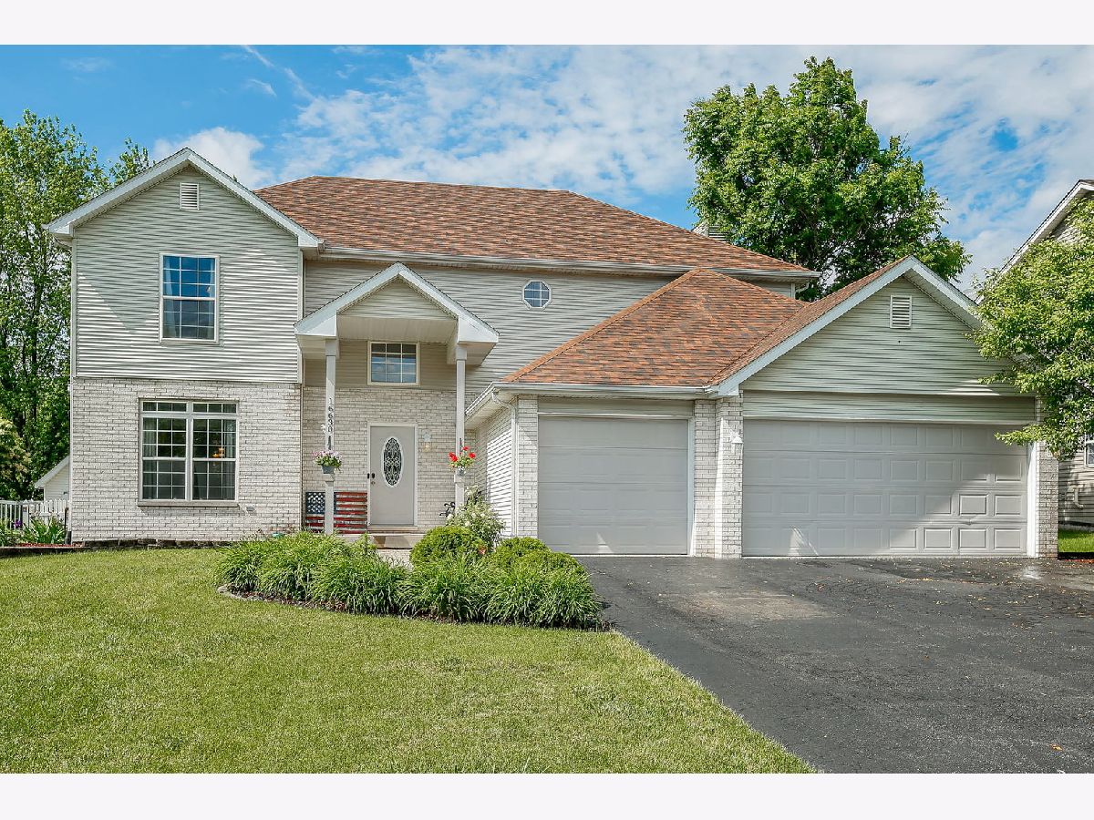 Homes Sold Saddlewood Estates Lockport Illinois, 16630 Saddlewood