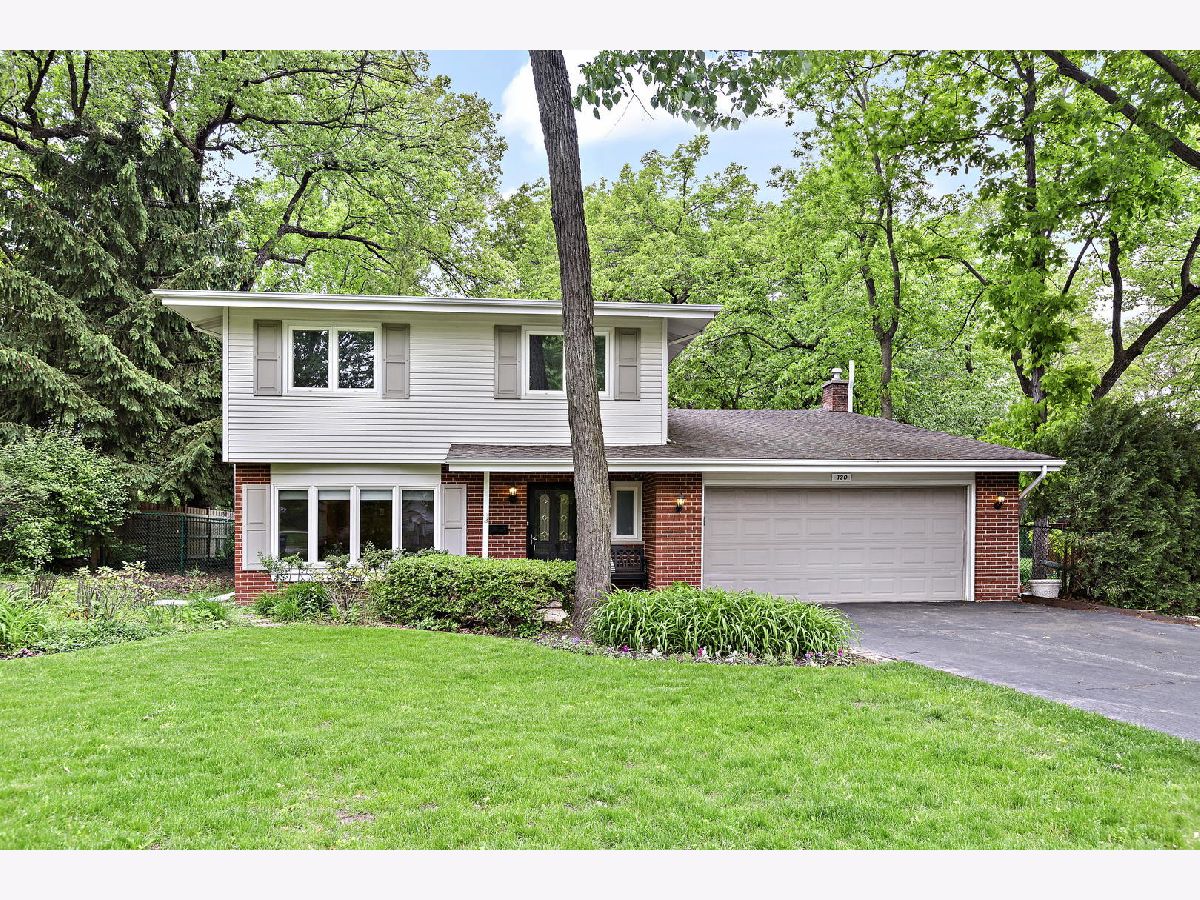 Homes Sold Briarwood Vista Deerfield Illinois, 130 Greenbriar East