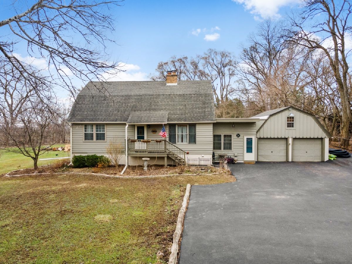 Homes Sold Waynewood West Chicago Illinois, 2N711 Cul De Sac