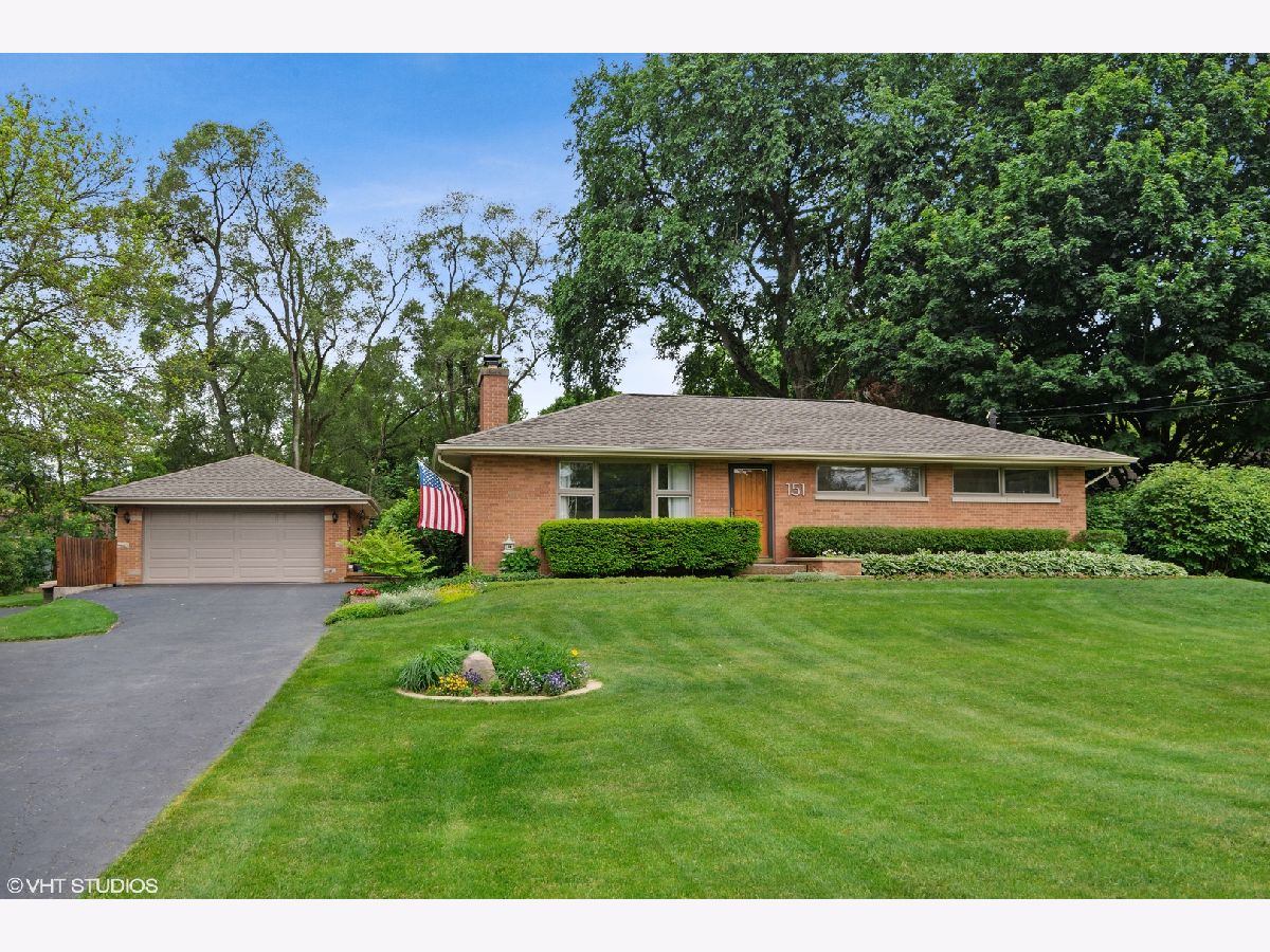 Homes Sold Brookhill Park Libertyville Illinois, 151 Brookhill
