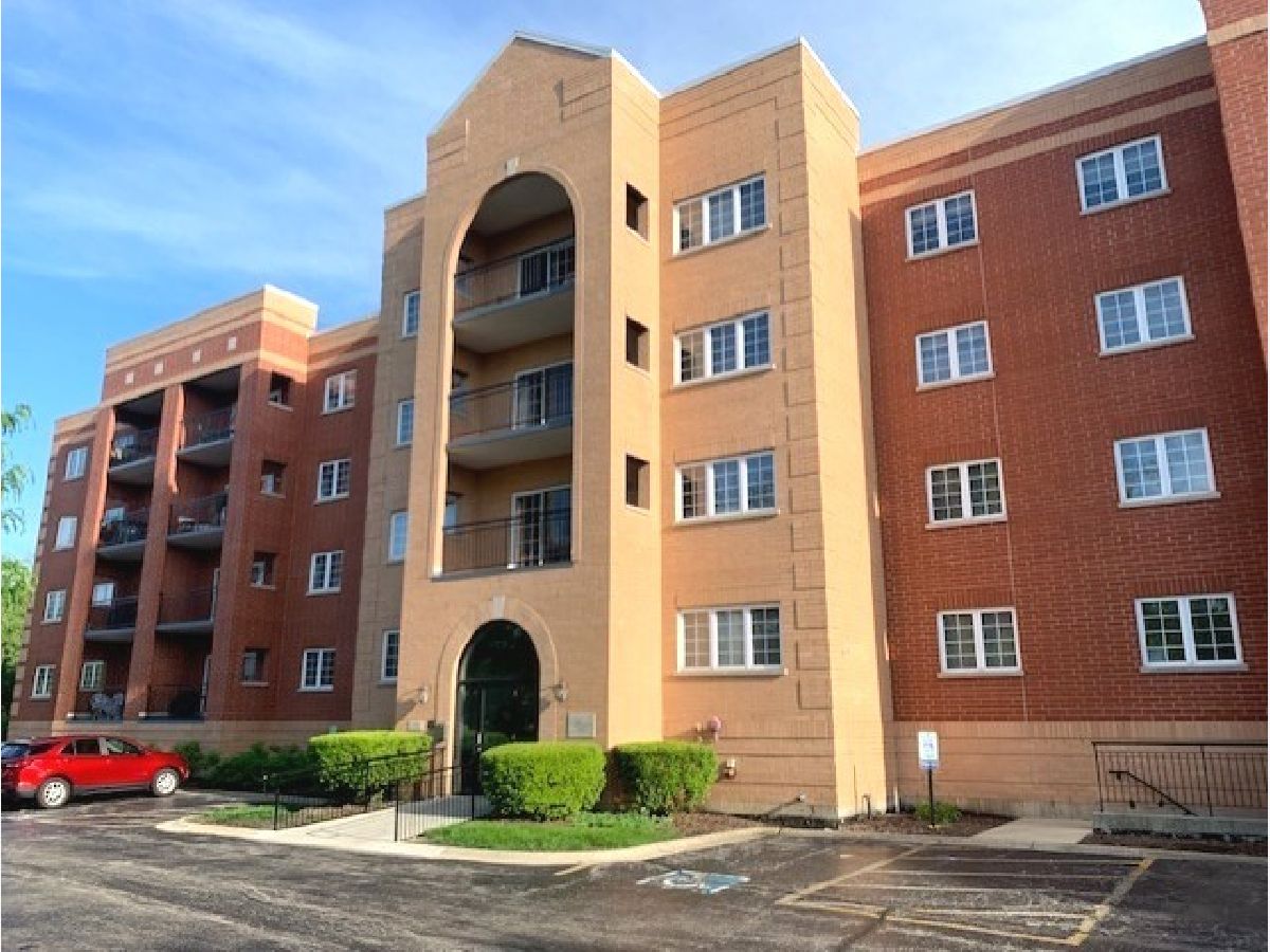 Condominiums Sold Miramonte Pointe Palatine Illinois, 59 Hale