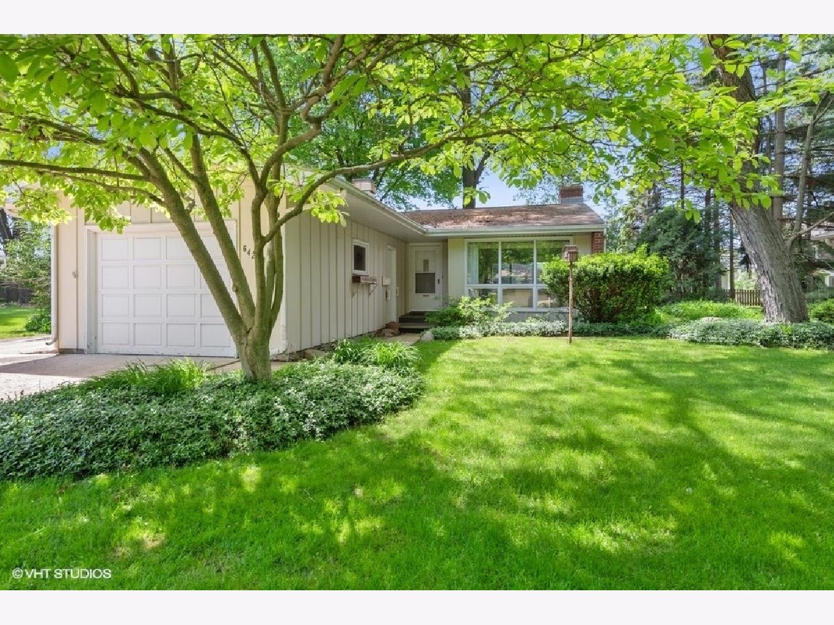 Homes Sold Bonnie Dundee Terrace East Dundee Illinois, 642 Deerpath
