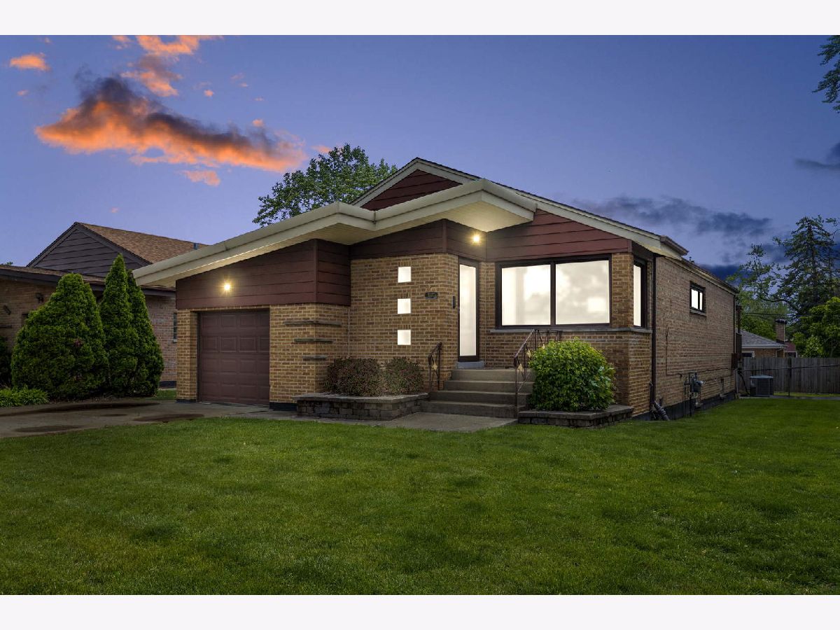  Sold Oak Lawn Illinois, 4107 107th