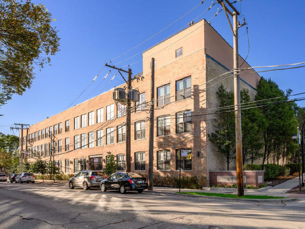 Condos & Townhomes Sold Terra Cotta Commons Chicago Illinois, 1760 Wrightwood