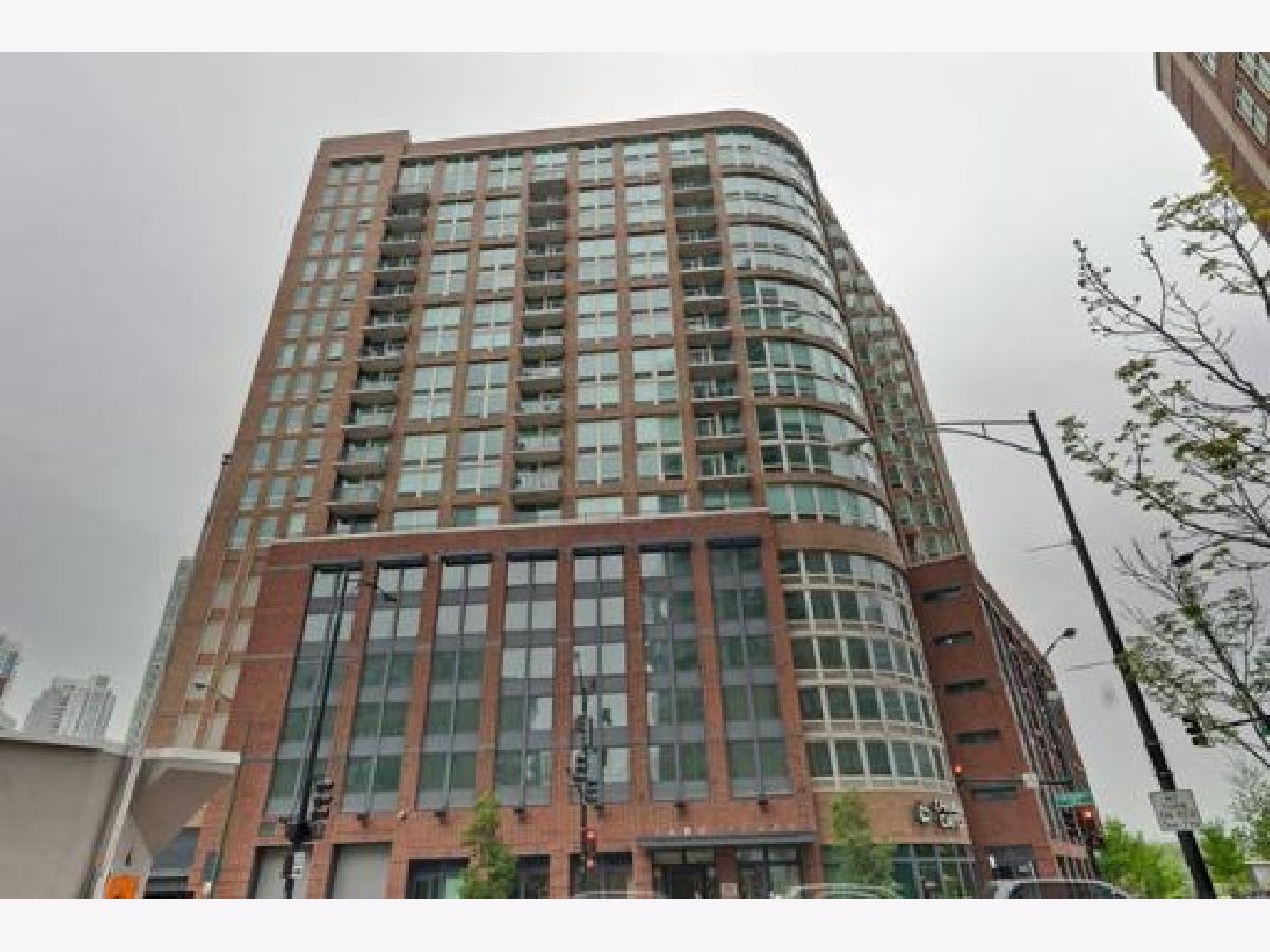 Condominiums Rented Park Place Chicago Illinois, 600 Kingsbury