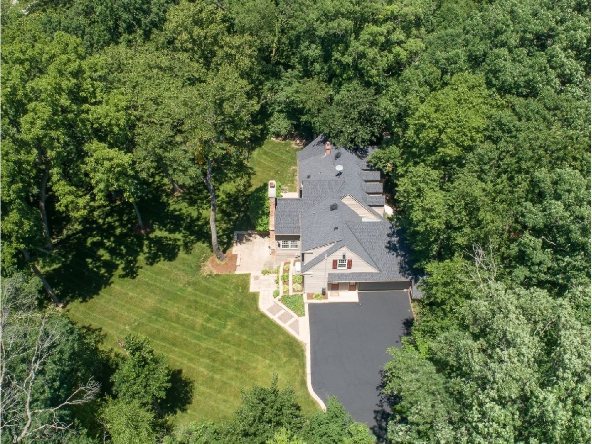 Homes Sold Walnut Woods Naperville Illinois, 2405 Lisson