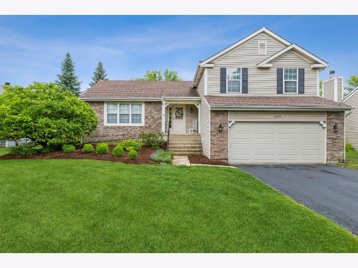 Homes Sold Bentwood Estates Crystal Lake Illinois, 559 Crimson