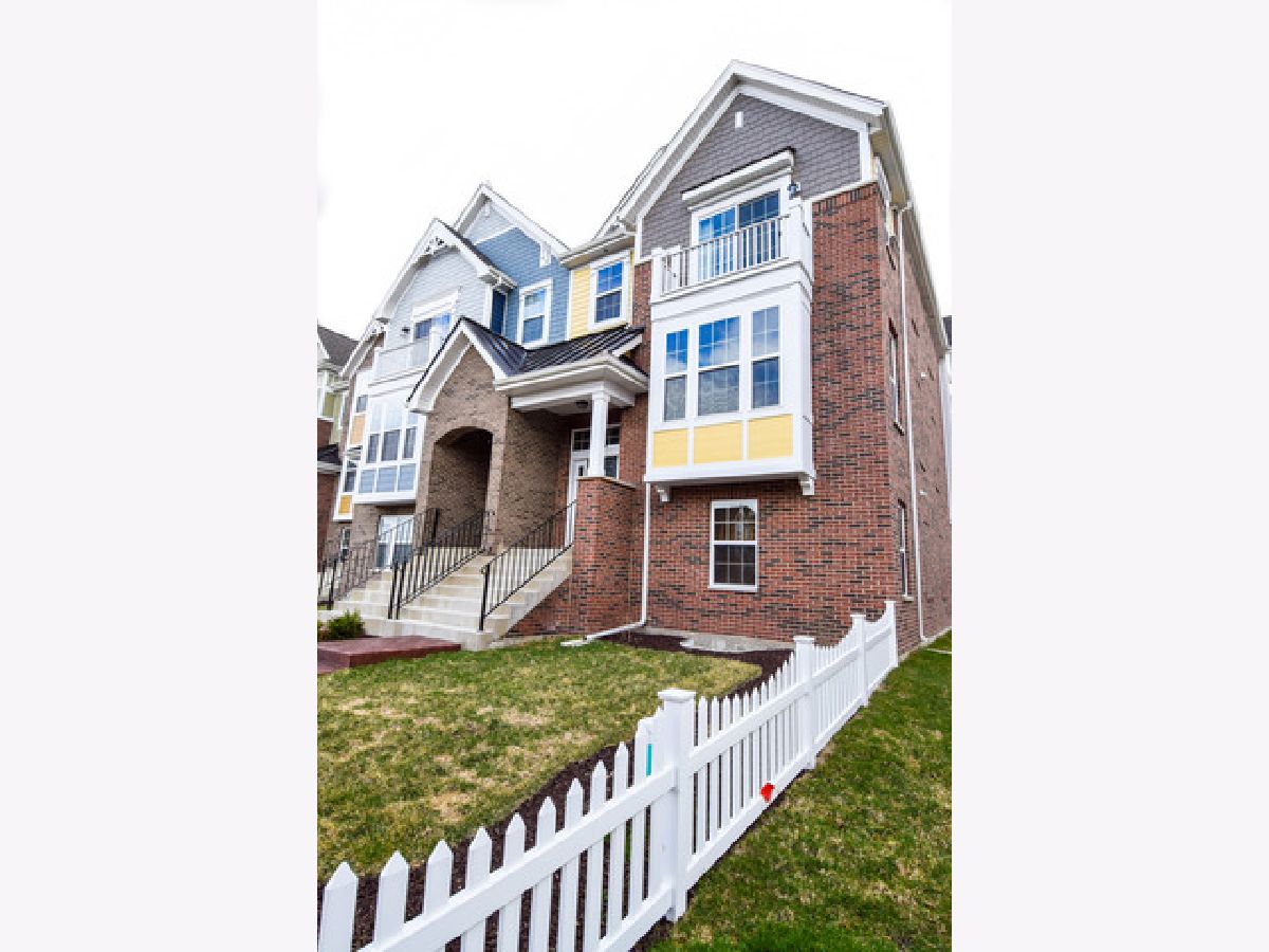 Townhomes & Condos Sold English Rows Naperville Illinois, 4179 Royal Mews