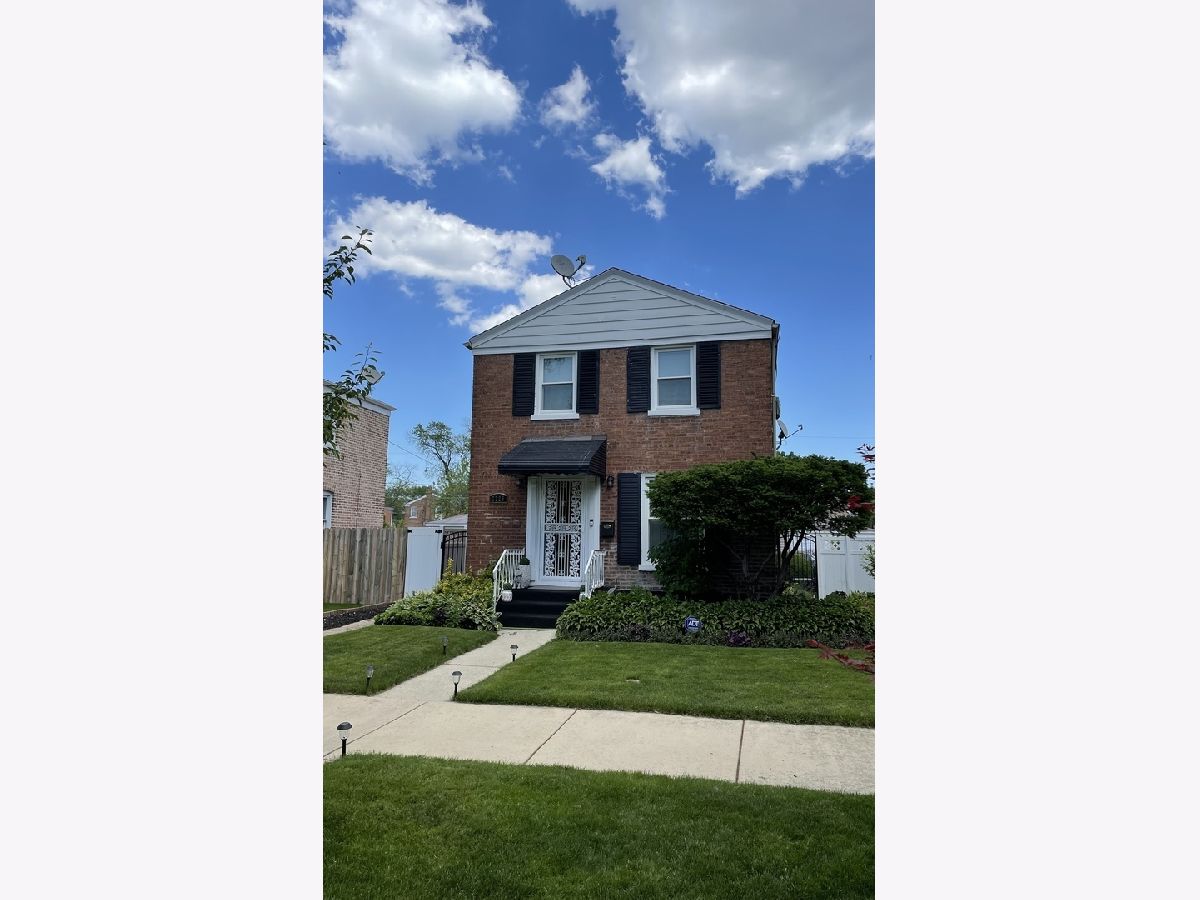 Homes Sold First Columbus Chicago Illinois, 7329 Whipple