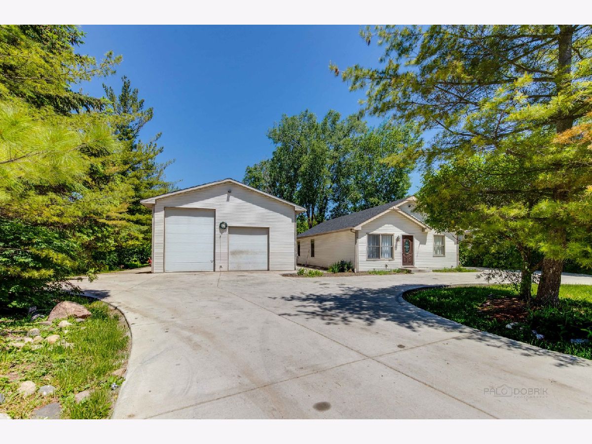 Homes Sold J.l. Shaws Round Lake Illinois, 24978 Rollins