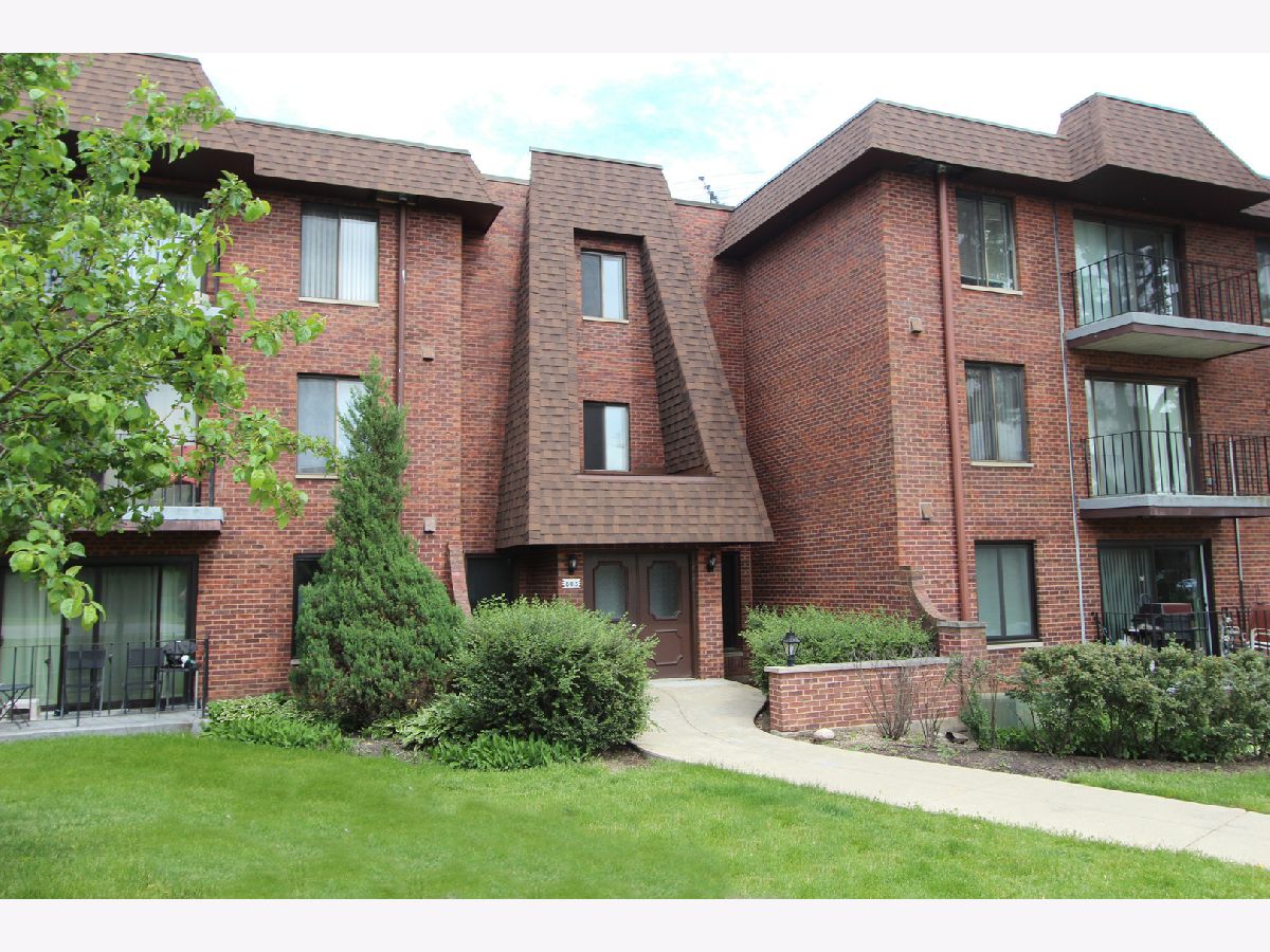 Townhomes & Condos & Homes Sold Knollwood Lake Zurich Illinois, 80 Pleasant