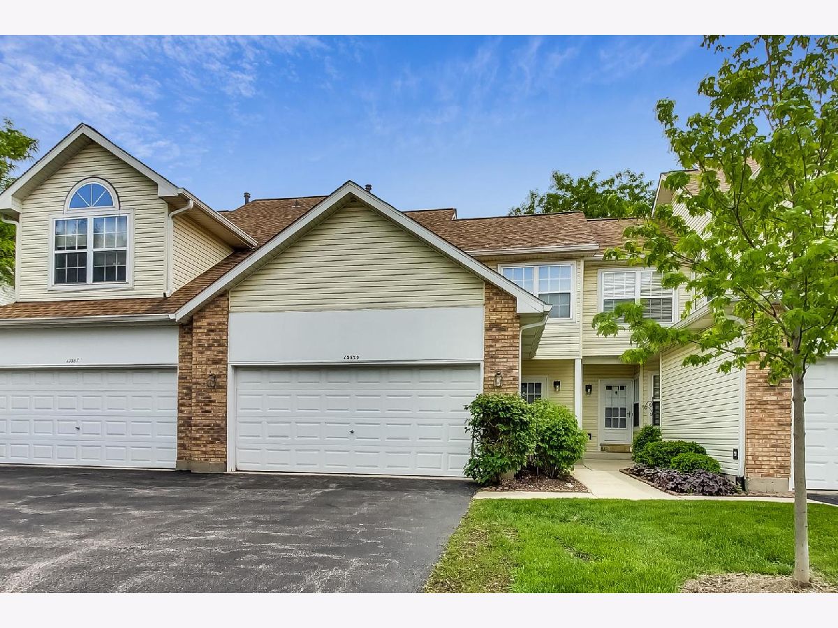 Townhomes & Condos Sold Whispering Lake Lake Bluff Illinois, 13355 Heiden