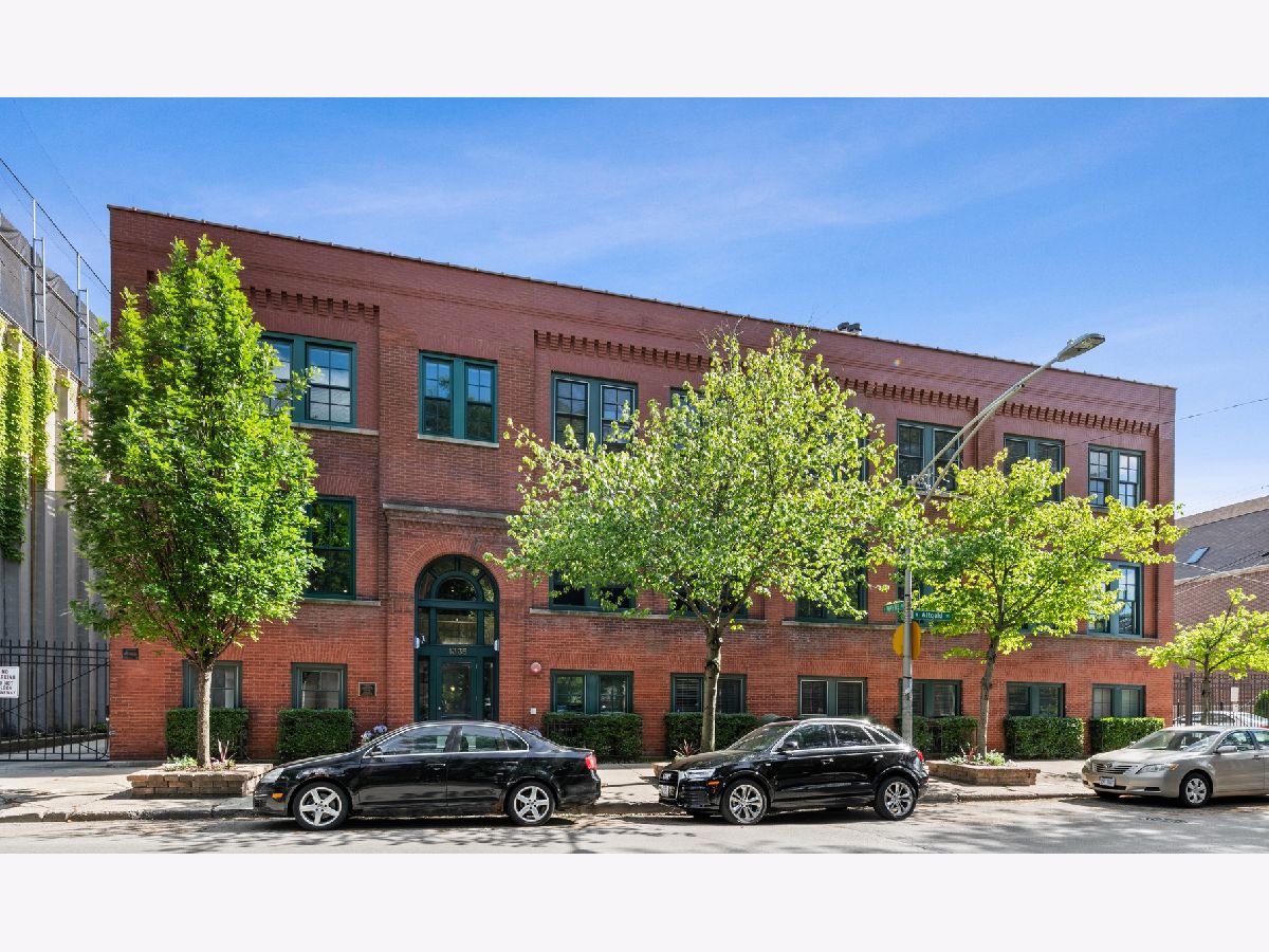 Townhomes & Condos Sold Piano Factory Lofts Chicago Illinois, 1335 Altgeld