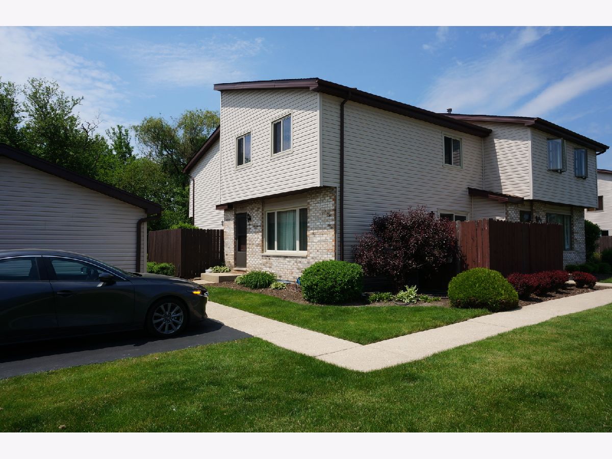 Homes & Townhomes & Condos Sold Windemere New Lenox Illinois, 755 Bon Terre