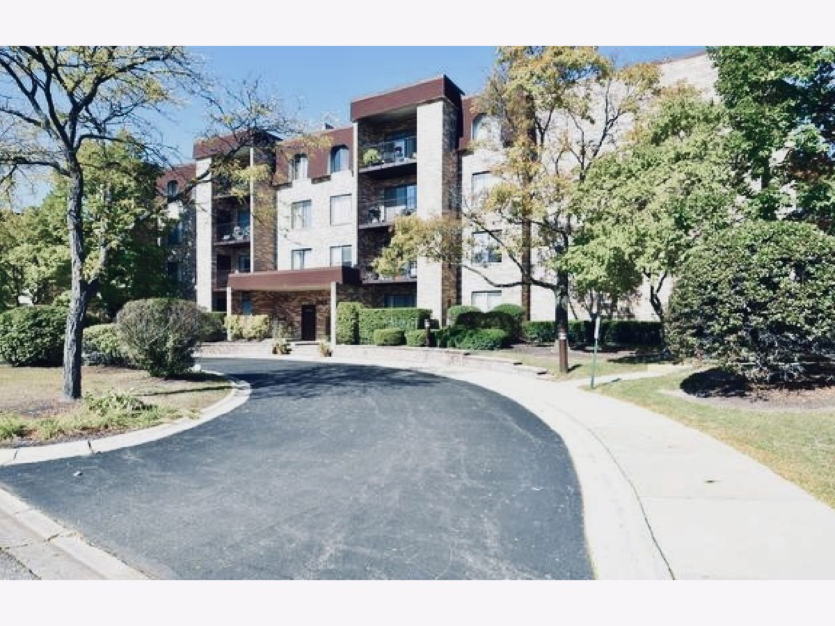 Condominiums & Homes Rented Salceda Del Norte Northbrook Illinois, 2150 Valencia