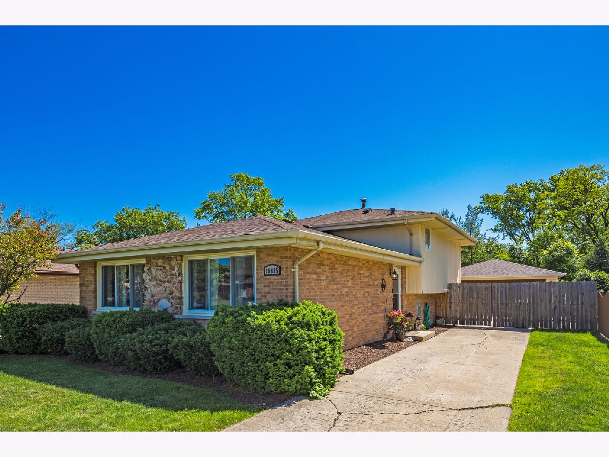 Homes Sold Lockwood Manor Oak Forest Illinois, 15625 Latrobe
