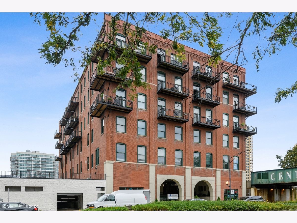 Condos & Townhomes Sold Penthouse Lofts Chicago Illinois, 1550 Indiana