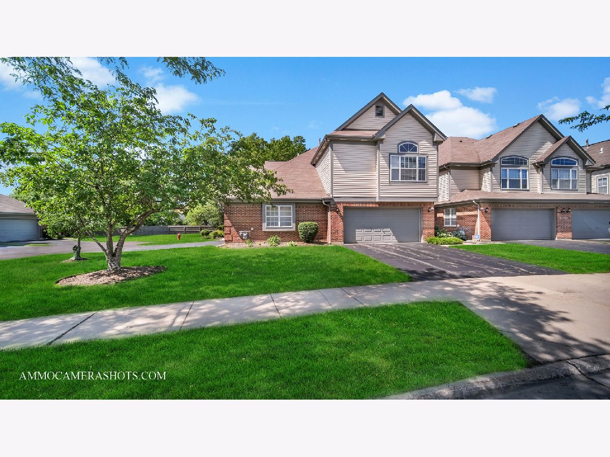 Townhomes & Condos Sold Checker Place Buffalo Grove Illinois, 304 Manor