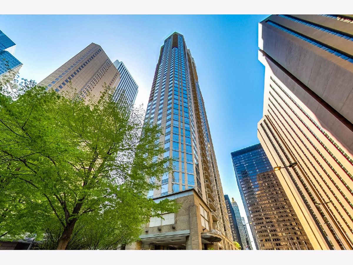 Condominiums Sold Park Millennium Condos Chicago Illinois