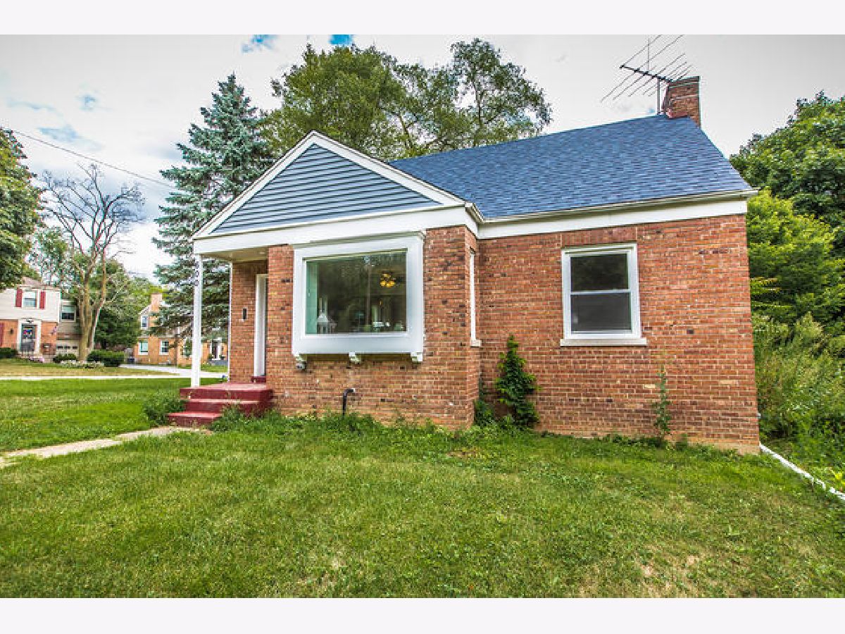 Homes & Townhomes & Condos Rented Copeland Manor Libertyville Illinois