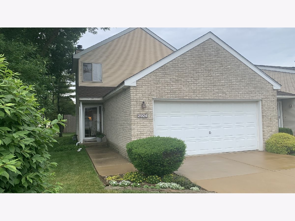 Condominiums Sold Tahoe Champaign Illinois, 2924 Sierra