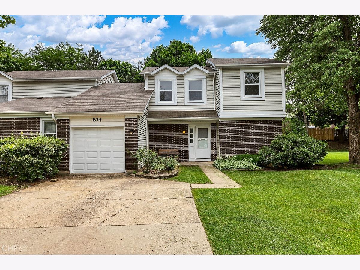 Townhomes Sold Colony Lake Schaumburg Illinois, 874 Colony Lake