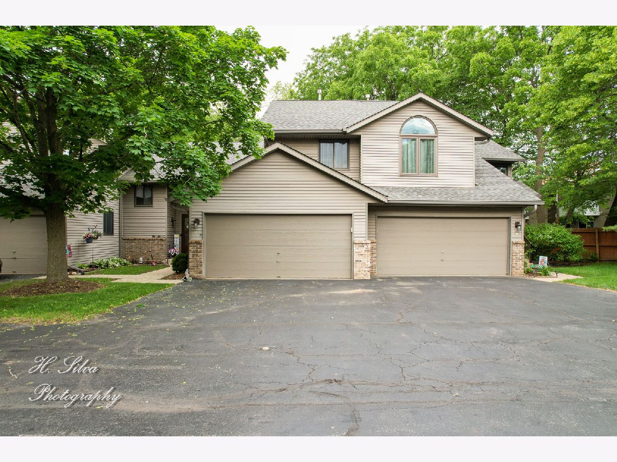 Townhomes Sold Berkshire Place Crystal Lake Illinois, 462 Berkshire