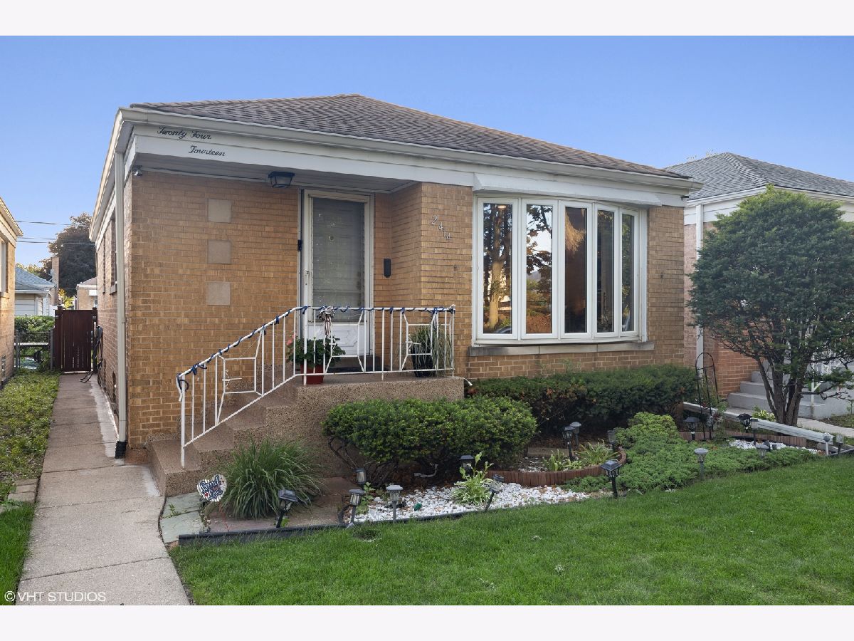  For Sale North Riverside Illinois, 2414 Lathrop Avenue