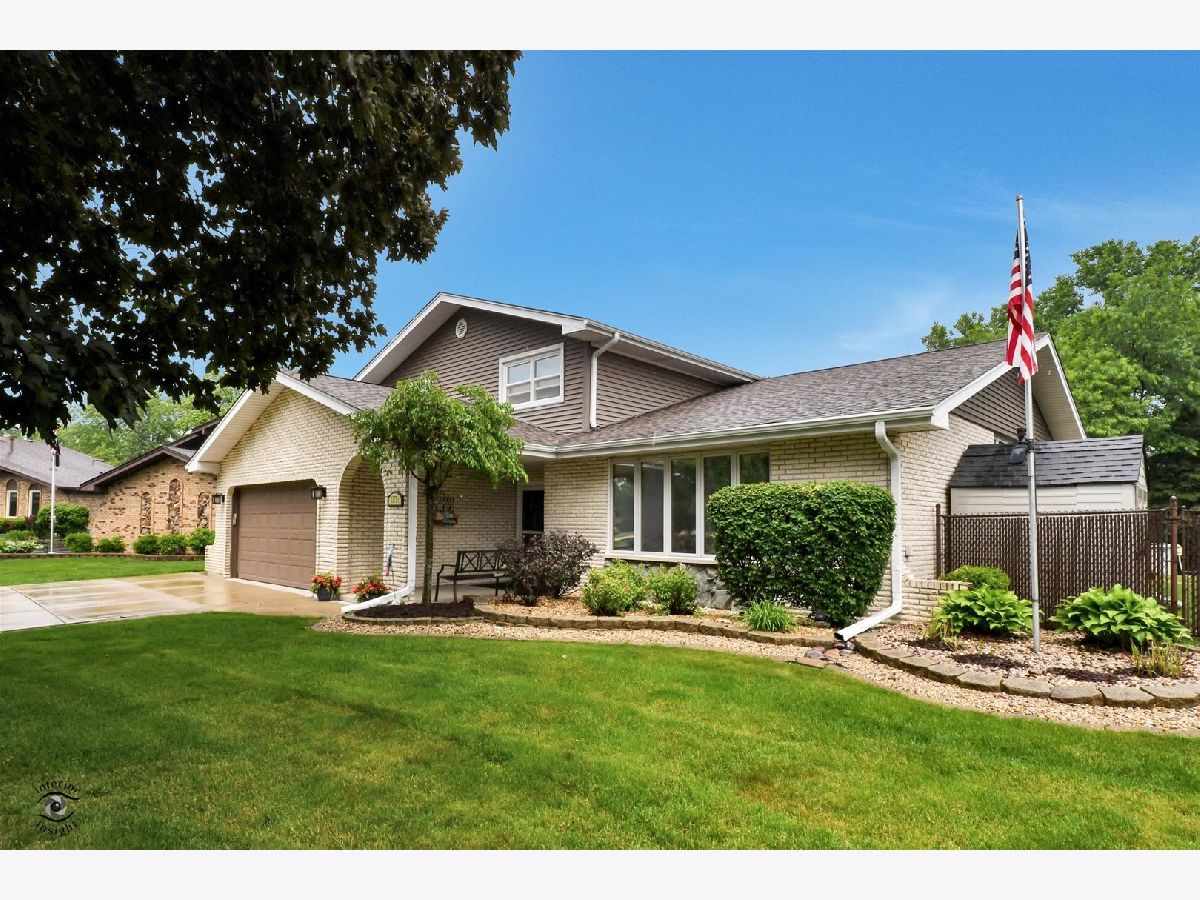 Homes Sold Derby Meadows Orland Park Illinois, 13751 Secretariat