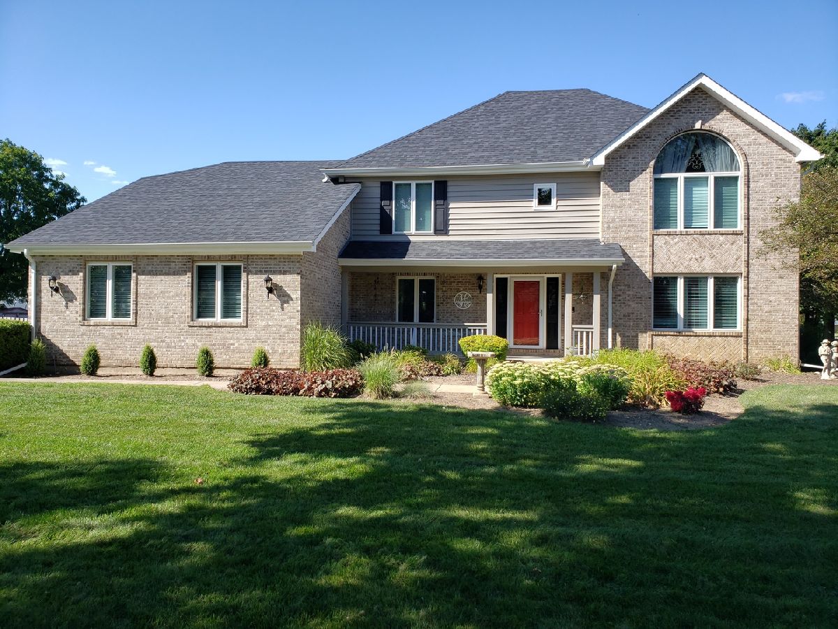 Homes Sold Oak Valley Estates Spring Grove Illinois, 2806 Woodview