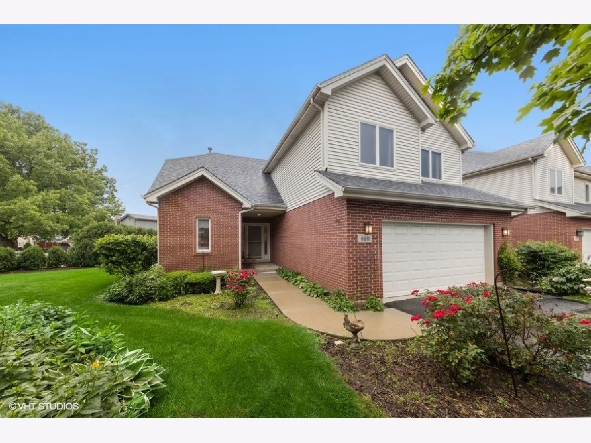 Townhomes Sold Country Estates Countryside Illinois, 6611 Natasha