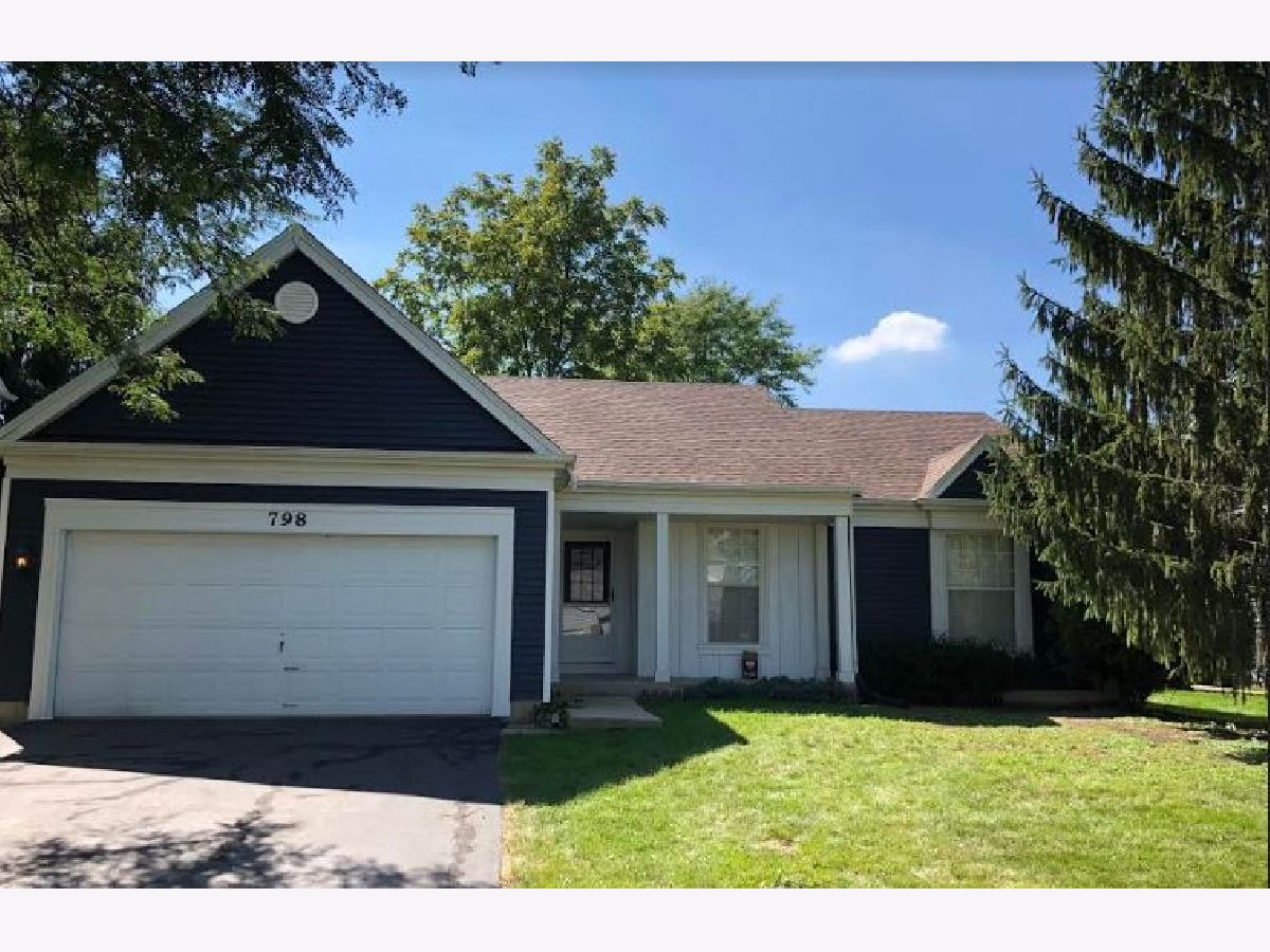 Homes Rented Shining Waters Carol Stream Illinois, 798 Burning Trail