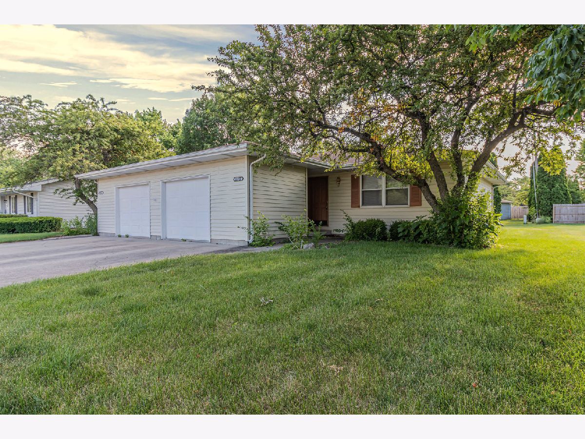 Homes & Condos & Townhomes Sold Arbor Meadows Savoy Illinois, 309 Wesley