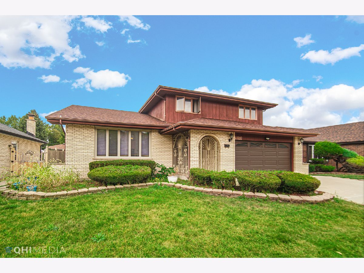 Homes & Condominiums Sold Crawford Gardens Oak Lawn Illinois, 4028 93rd