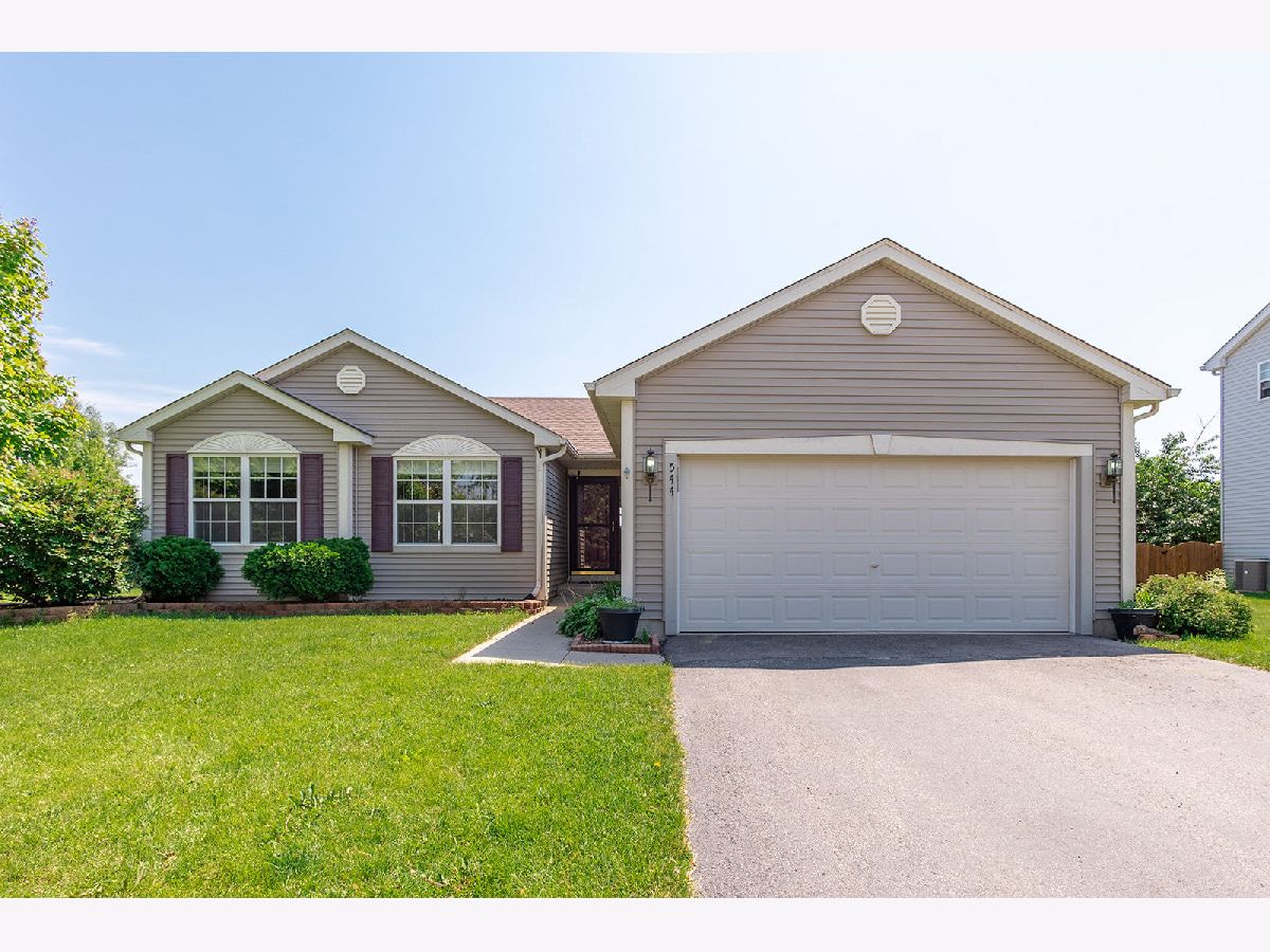 Homes & Condos & Townhomes Sold Heatherfield Cortland Illinois, 544 Charles