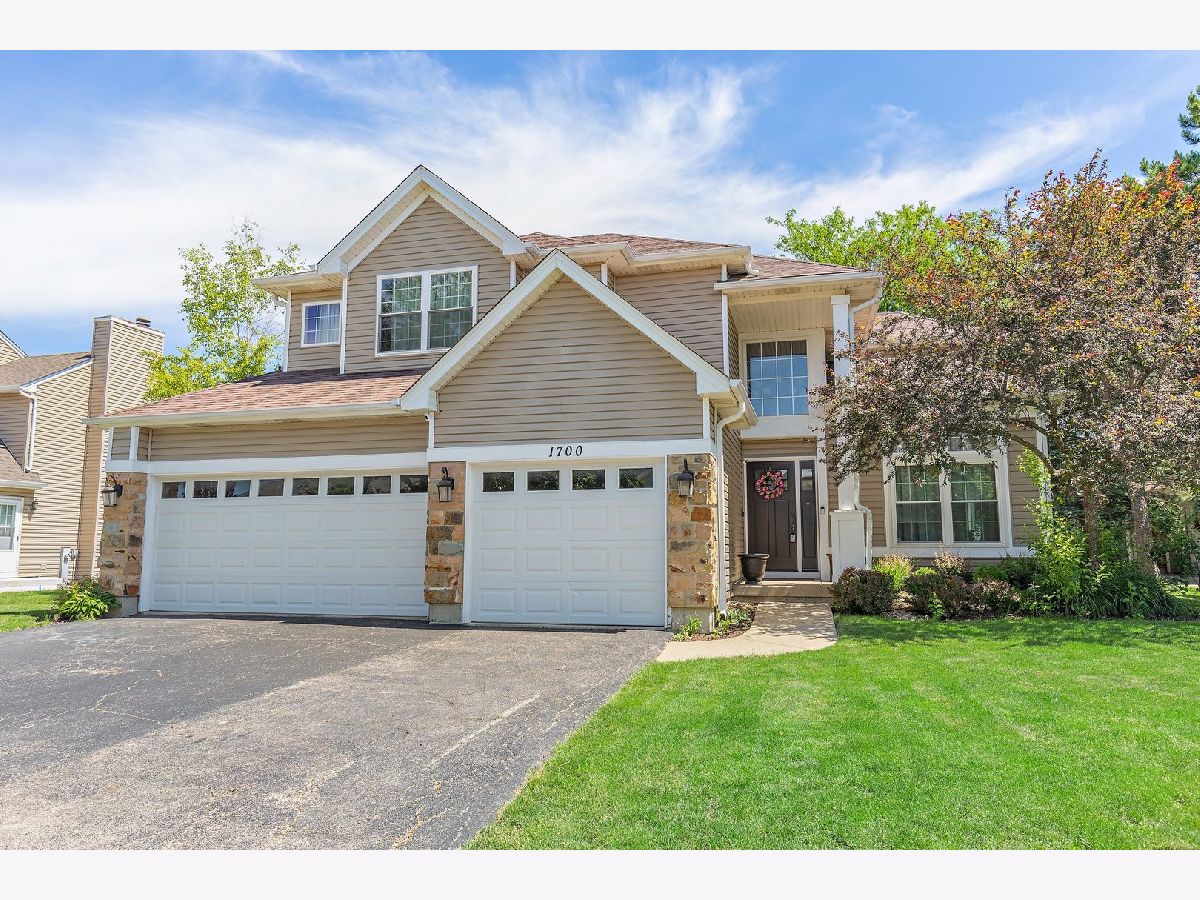 Homes & Townhomes Sold Highlands Algonquin Illinois, 1700 Edgewood