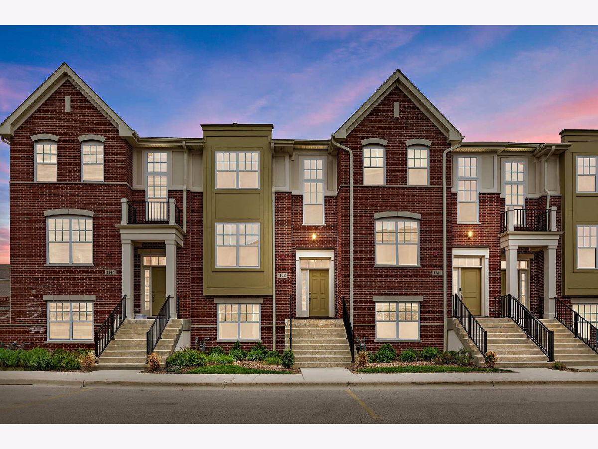 Townhomes Sold Lexington Row At Port Clinton Place Vernon Hills Illinois, 1142 Windward