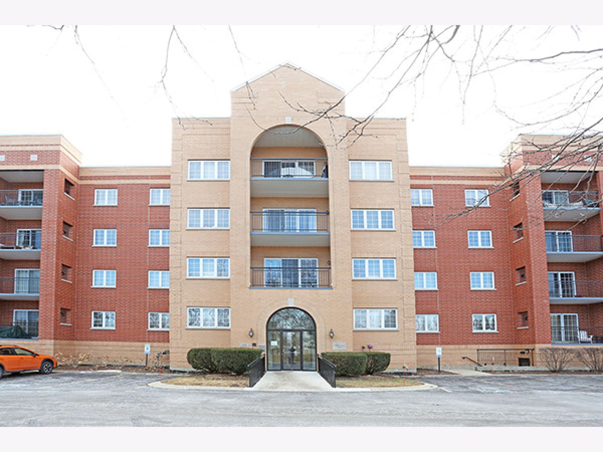 Condominiums Sold Miramonte Pointe Palatine Illinois, 59 Hale