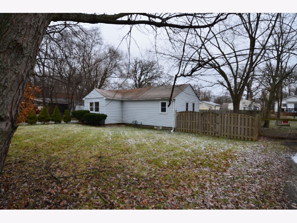 Homes Rented Echo Lake Lake Zurich Illinois, 23247 North Lakewood