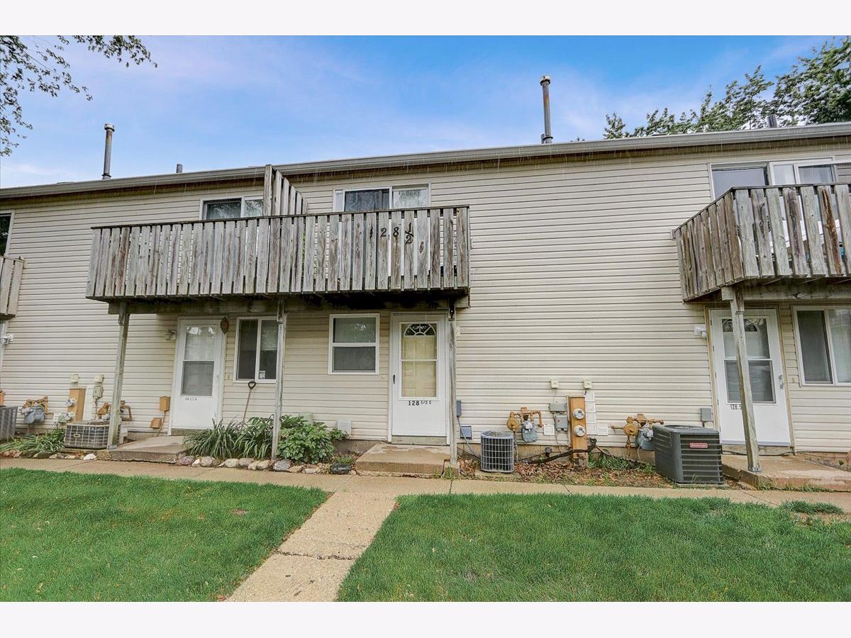 Townhomes & Condos & Homes Sold Hidden Glen Fox Lake Illinois, 128.5 Cora