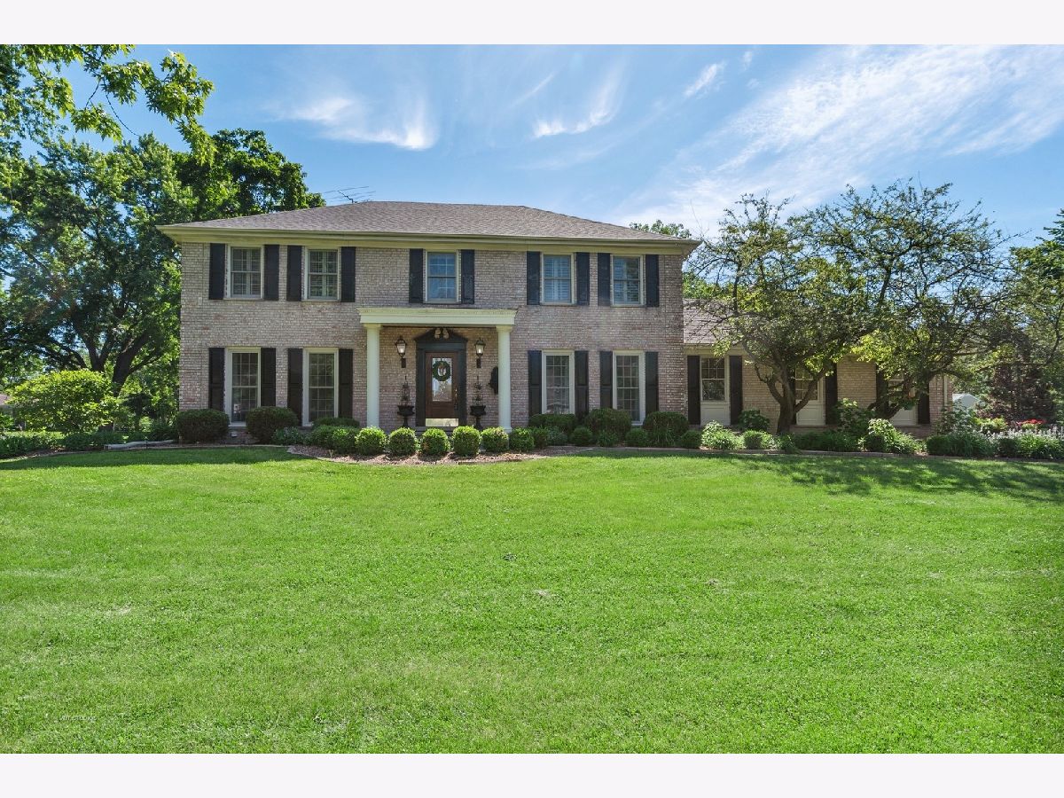 Homes Rented Fairhaven Barrington Illinois, 21115 Woodland